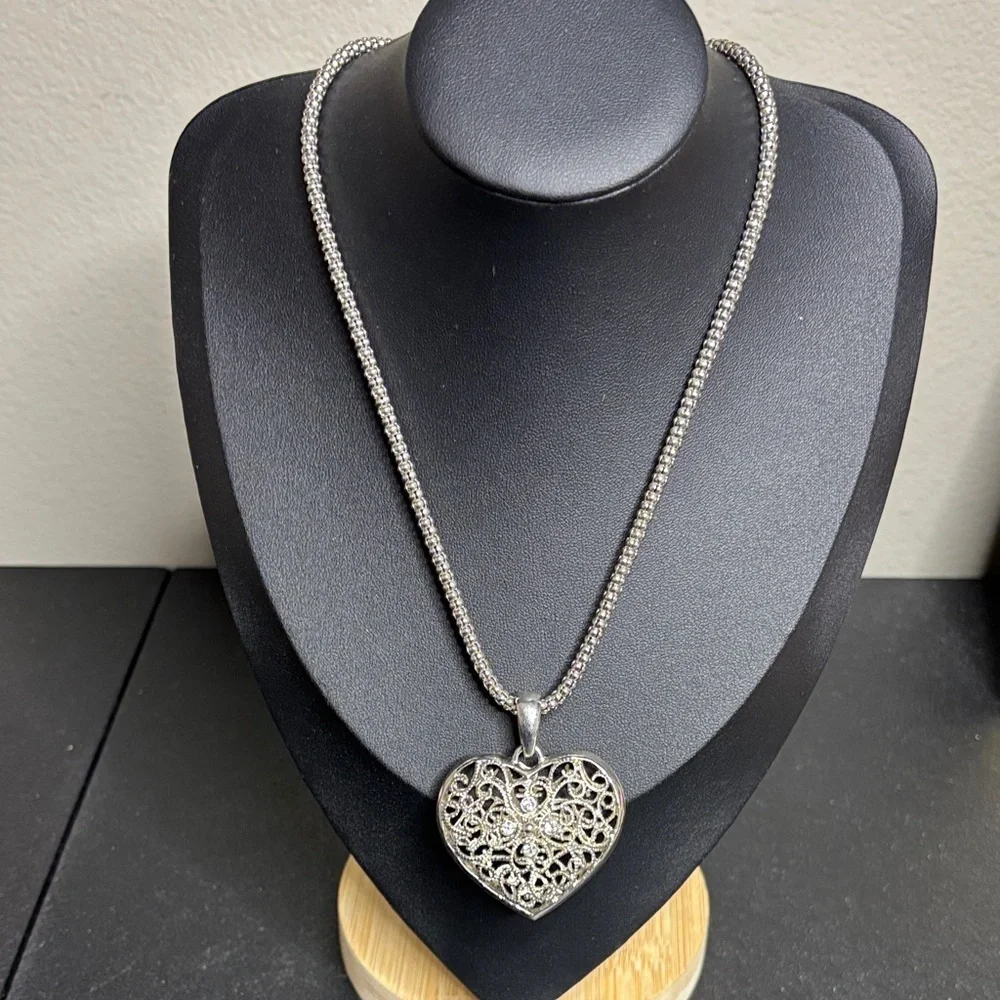 Intricate Silver Puffy Filigree Heart Pendant Necklace
